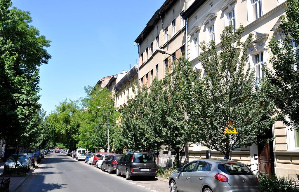 Angel House Aparthotel Krakow Exterior photo